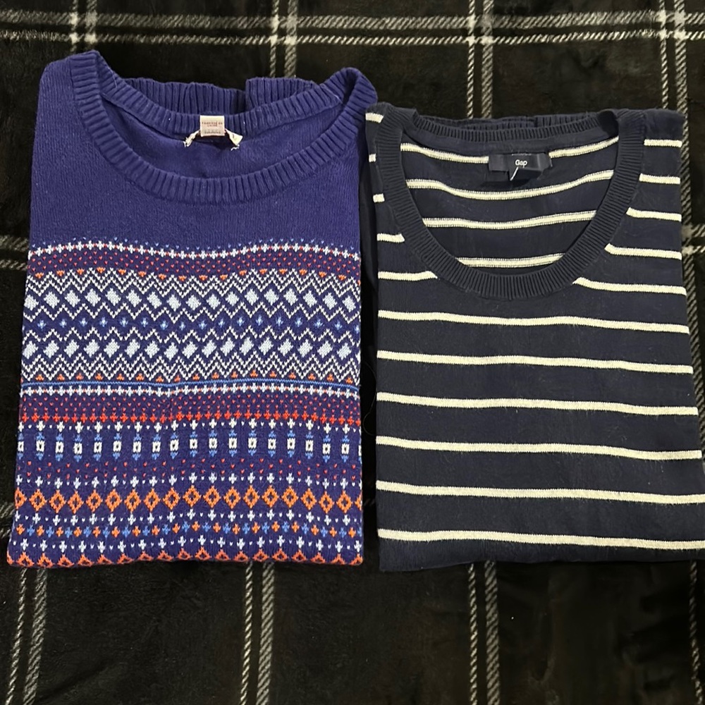 Bundle Medium Sweaters very good condition